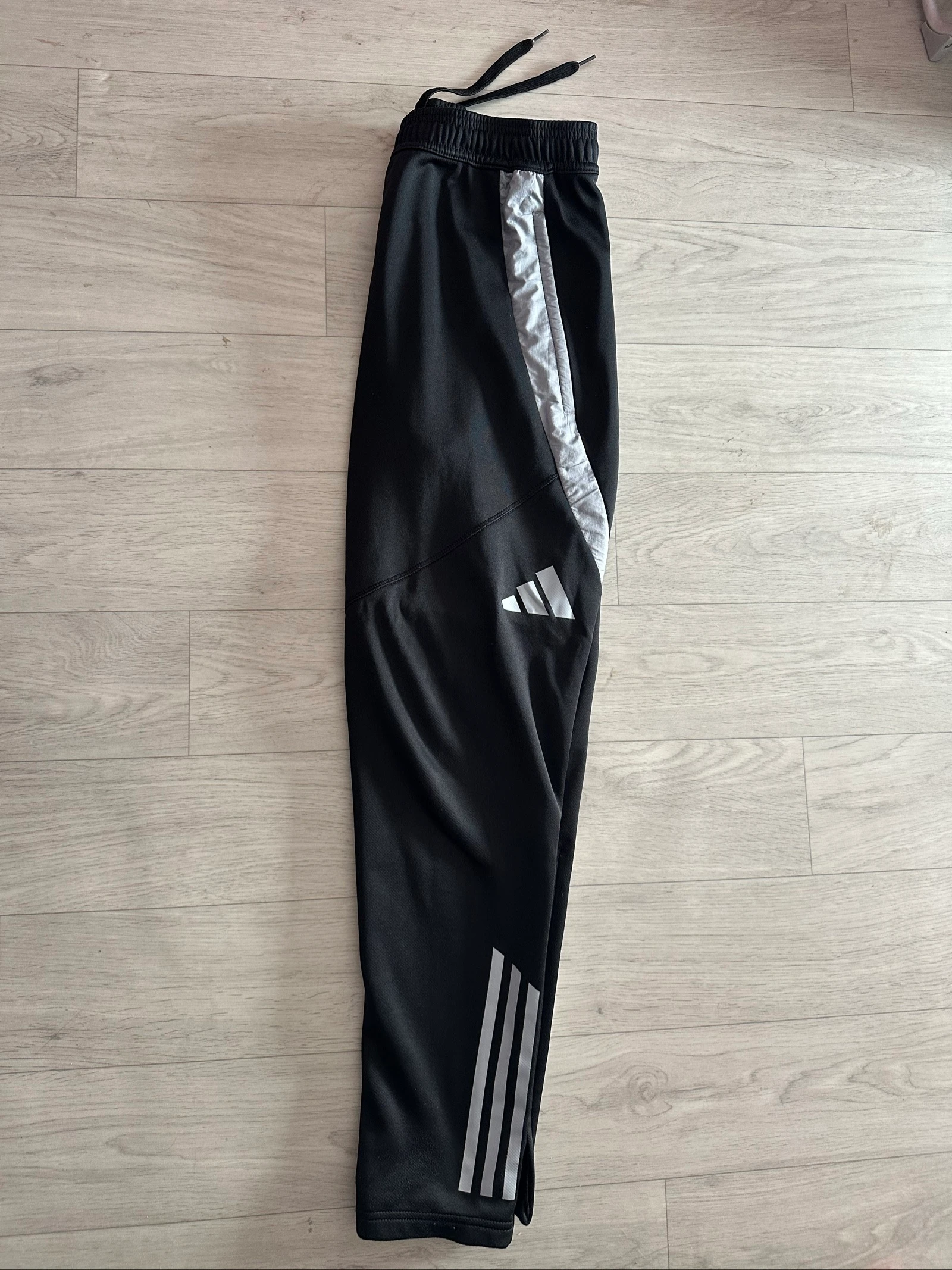 Complete adidas-set met capuchon – photo 9
